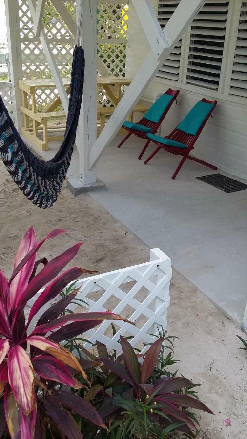 Chapito'S Apartment 2 Caye Caulker Bagian luar foto